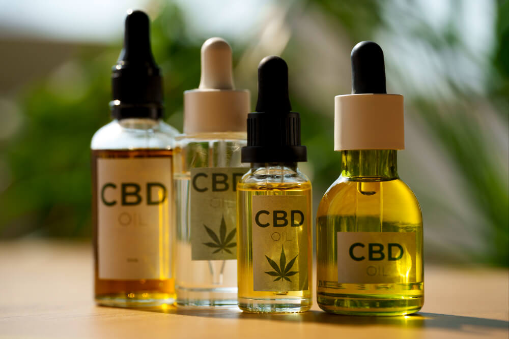 The Ultimate Buyer’s Guide to CBD Oil: Quality, Sources, and Selection